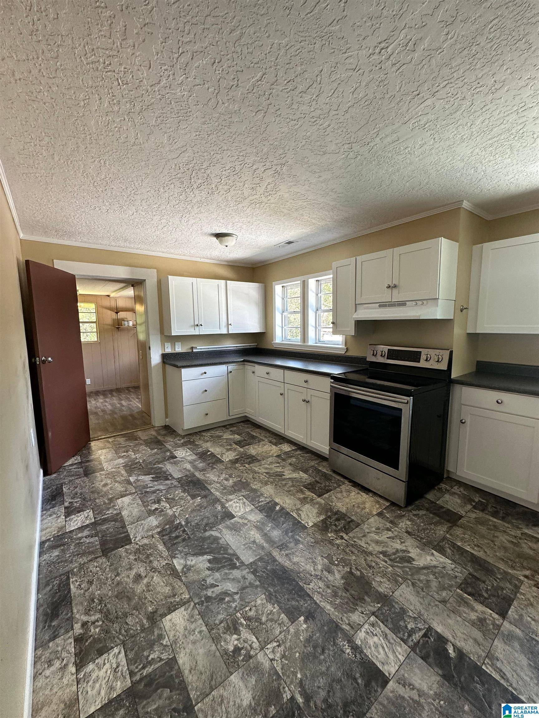 Anniston, AL 36206,4308 WELLBORN AVENUE