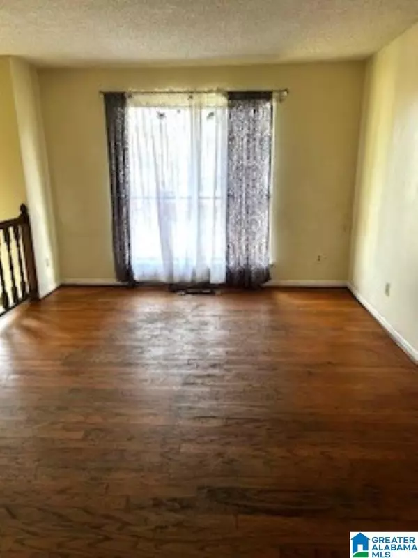 Birmingham, AL 35207,4826 LEOLA LANE