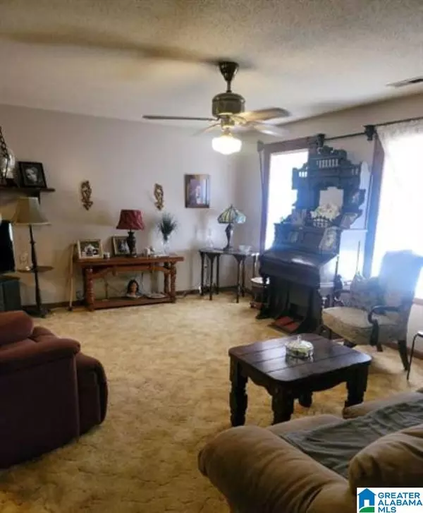 Hartselle, AL 35640,709 MIDWAY STREET NW