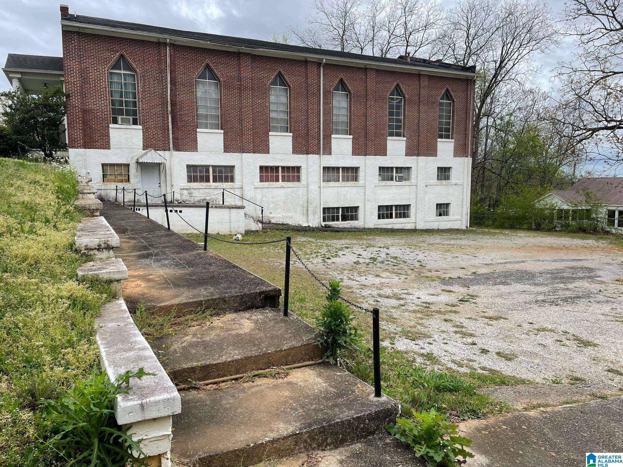 Anniston, AL 36201,2418 WILMER AVENUE