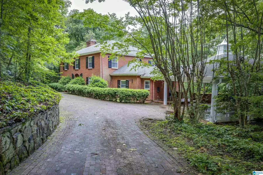 526 HILLYER HIGH ROAD, Anniston, AL 36207