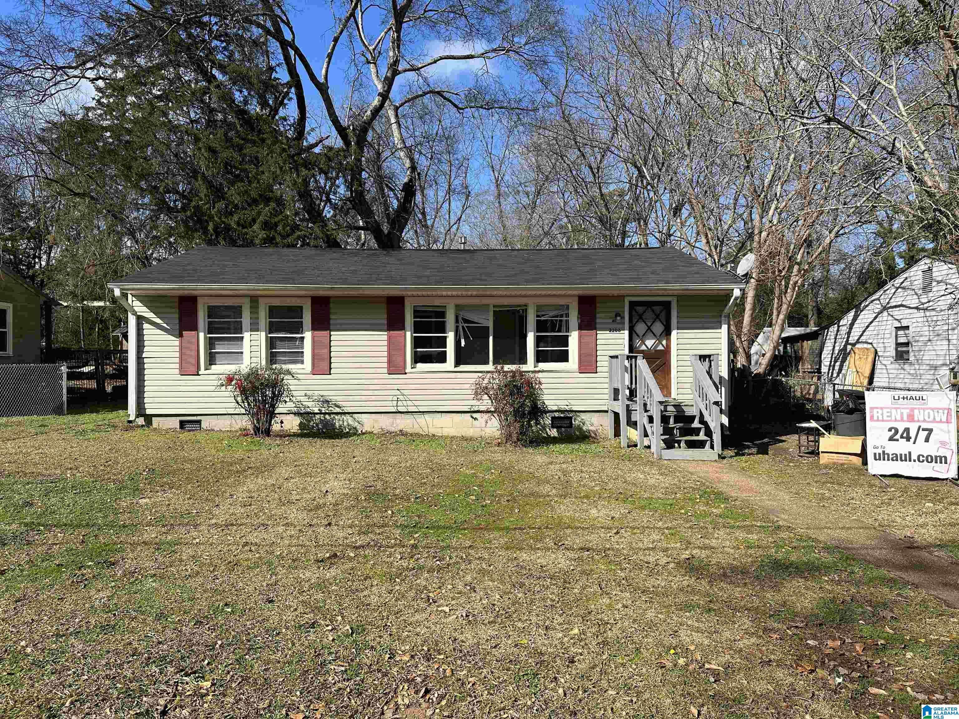 2206 26TH AVENUE N, Bessemer, AL 35023