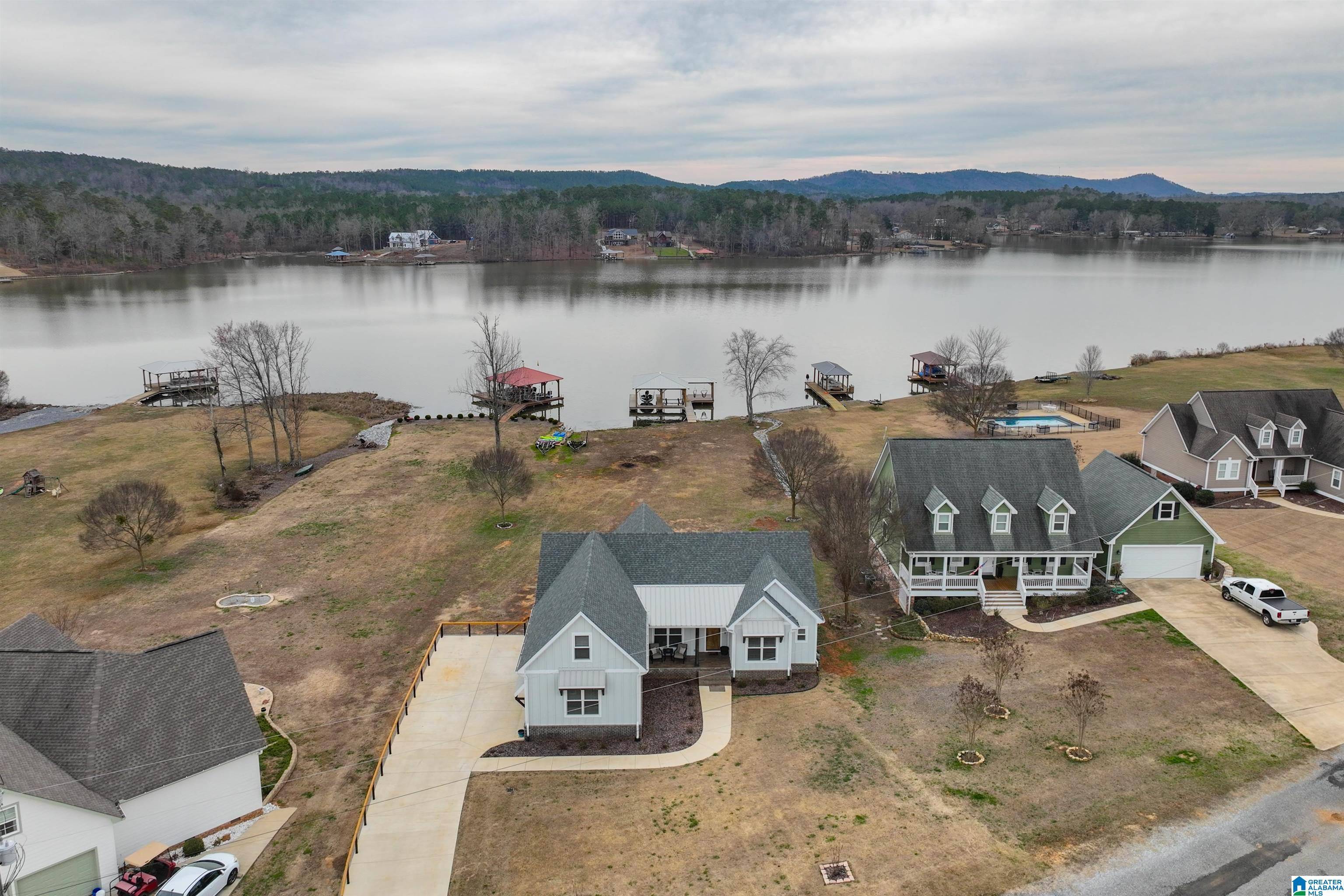 575 COVE ROAD, Sylacauga, AL 35151