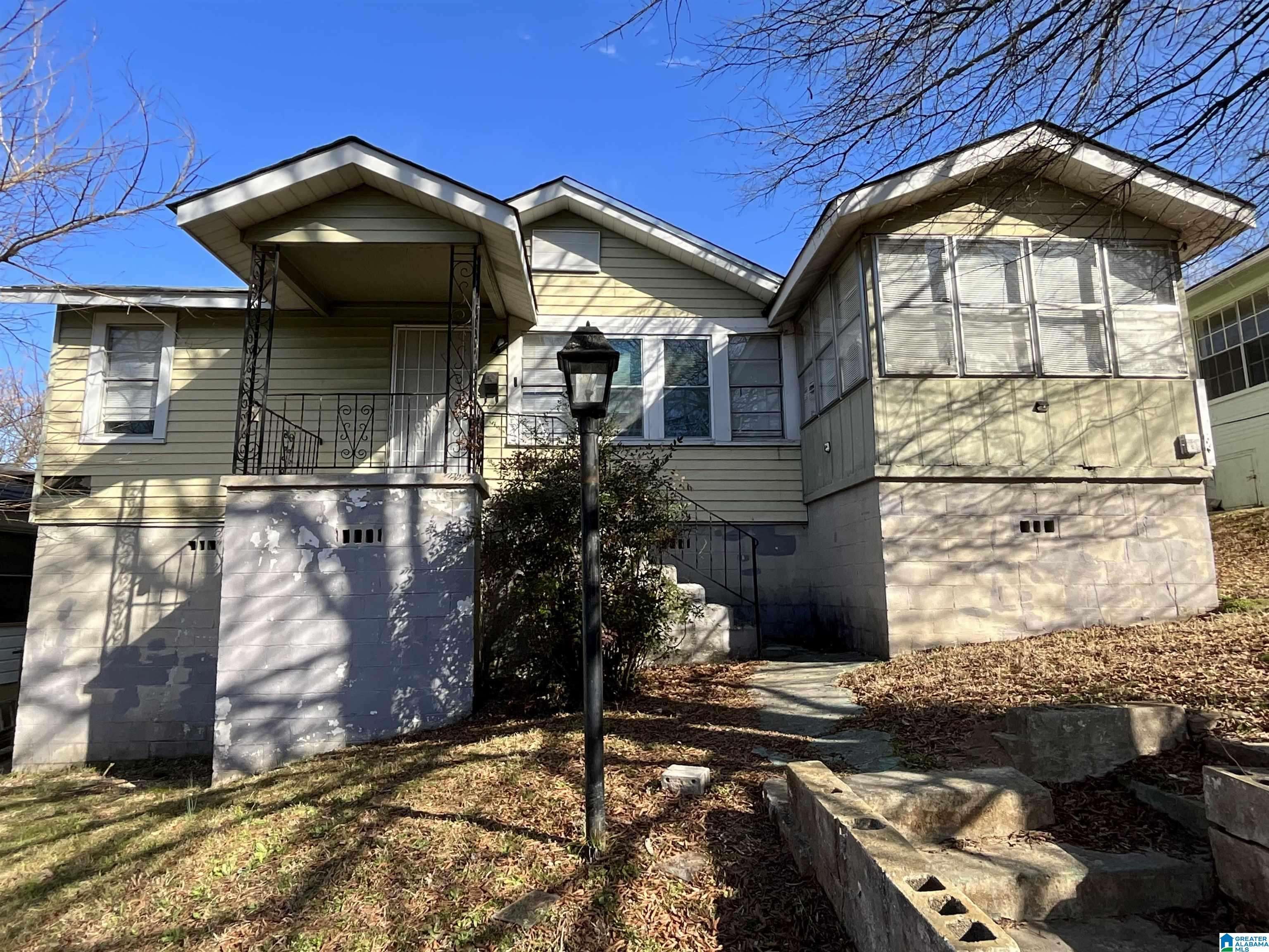 542 52ND STREET, Fairfield, AL 35064