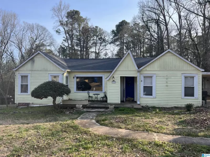 1947 W PINE STREET, Alexander City, AL 35010