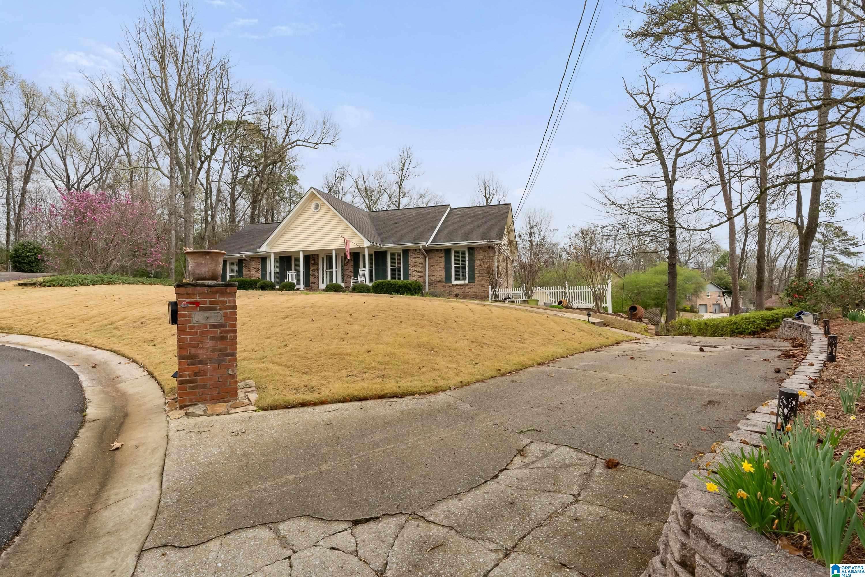 Hoover, AL 35226,3505 FOX HOLLOW LANE