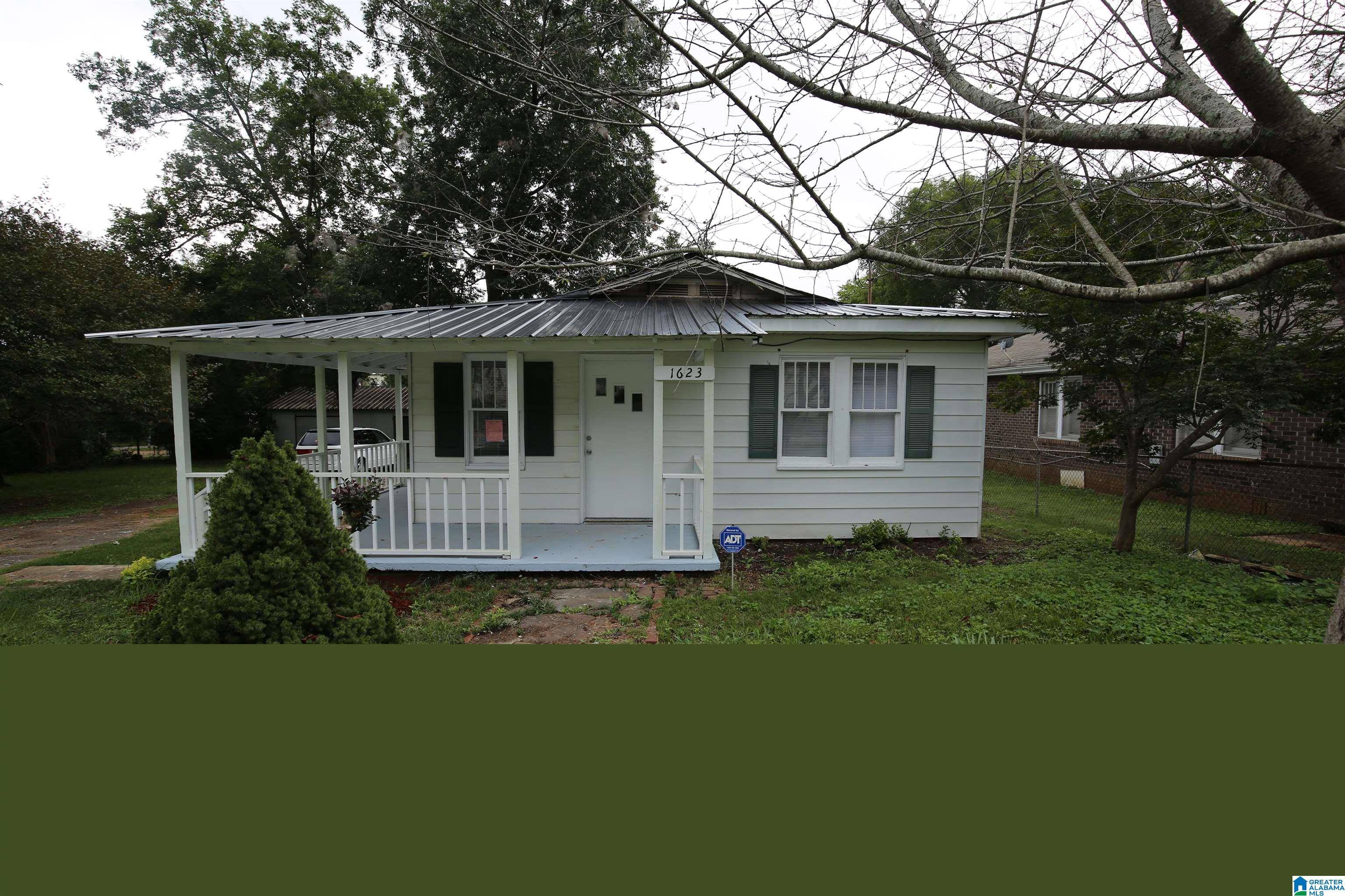 1623 N 26TH AVENUE, Hueytown, AL 35023