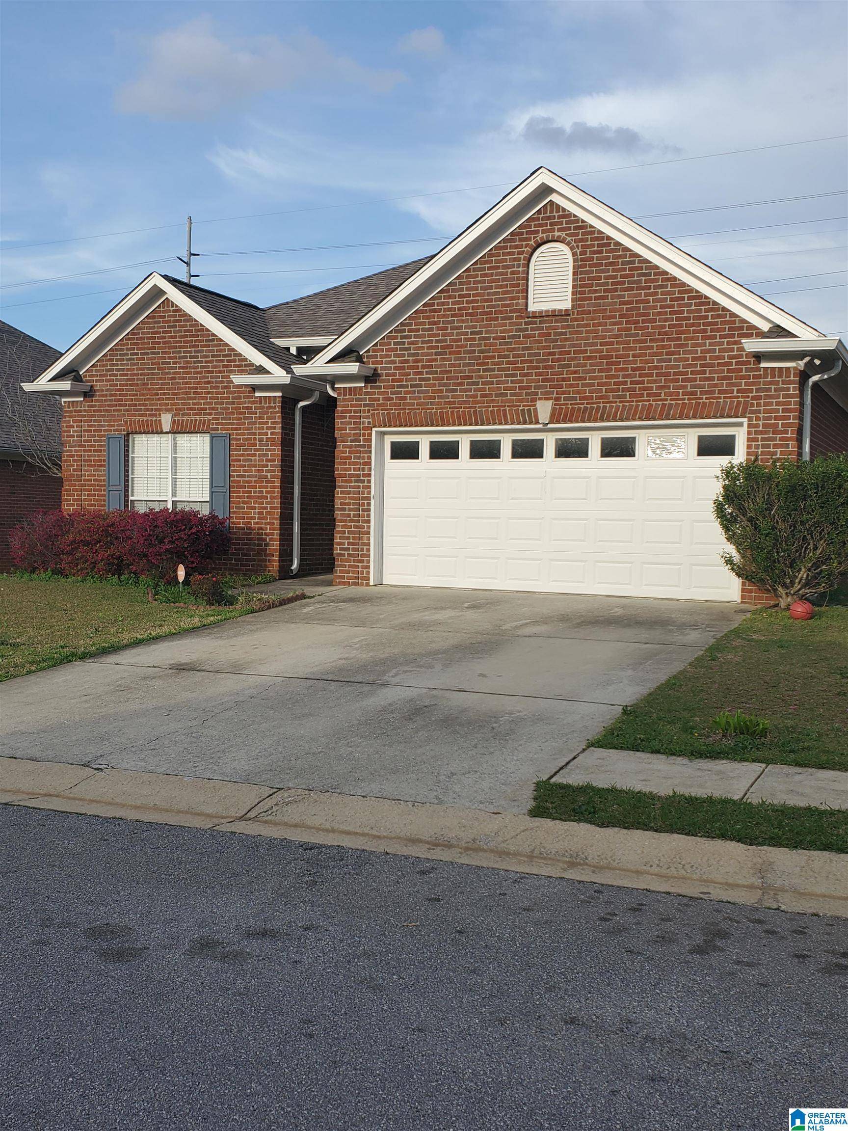 480 DAVENTRY CIRCLE, Calera, AL 35040