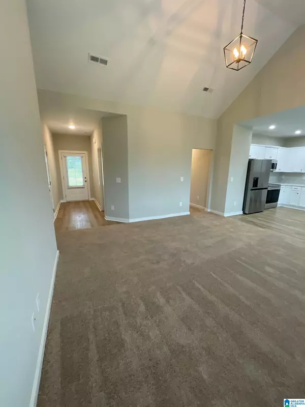 Eva, AL 35621,162 GRAHAM CIRCLE