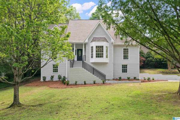 100 AMBER TRACE, Trussville, AL 35173