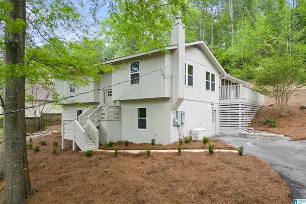 Hoover, AL 35244,3111 PARADISE ACRES