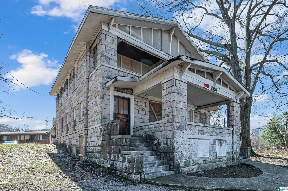 Birmingham, AL 35205,2335 10TH AVENUE