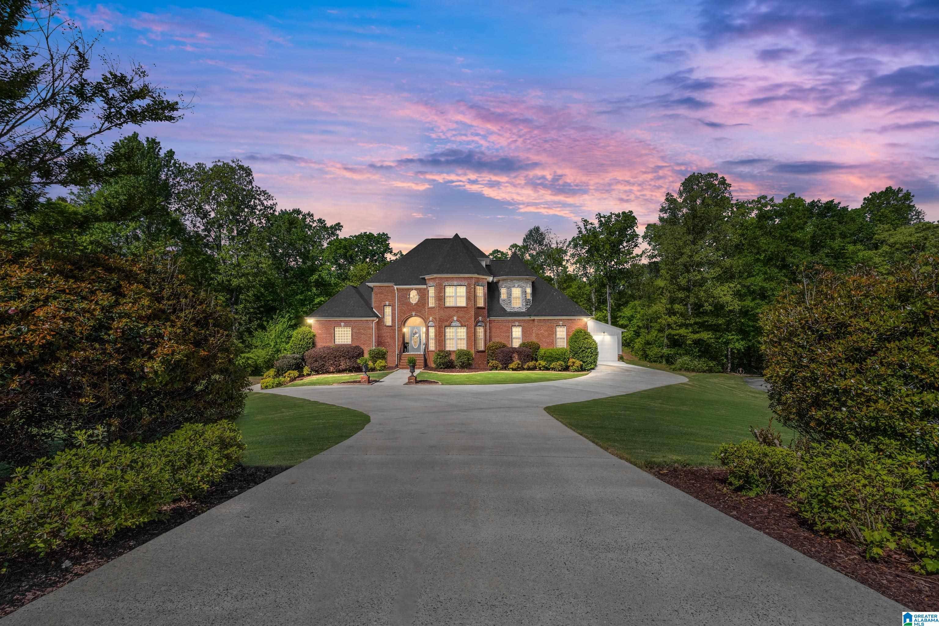 Gardendale, AL 35071,8553 HIDDEN CREEK DRIVE