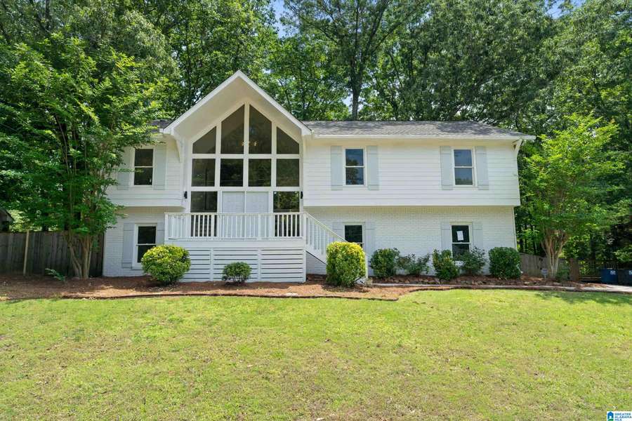 221 RUSSET WOODS DRIVE, Hoover, AL 35244