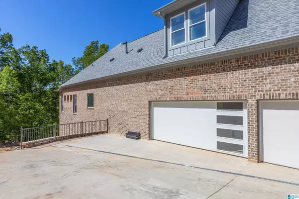 Trussville, AL 35173,7622 BARCLAY TERRACE