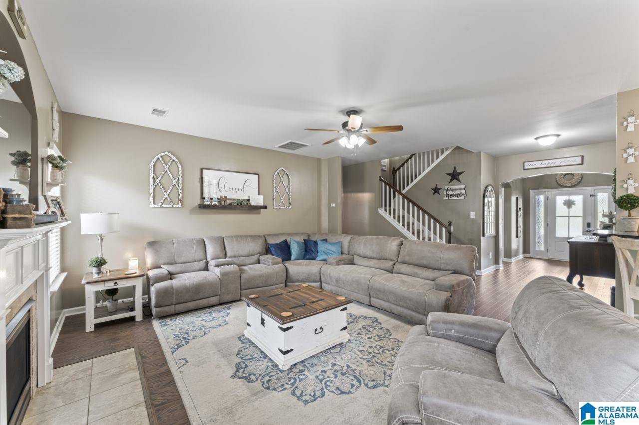 309 ADDISON DRIVE, Calera, AL 35040