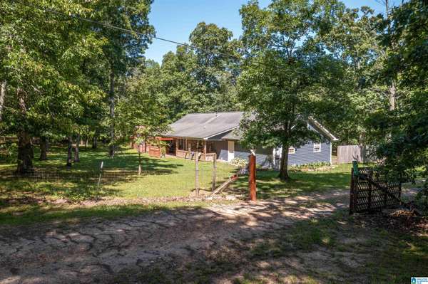 2239 COUNTY ROAD 642, Mentone, AL 35984
