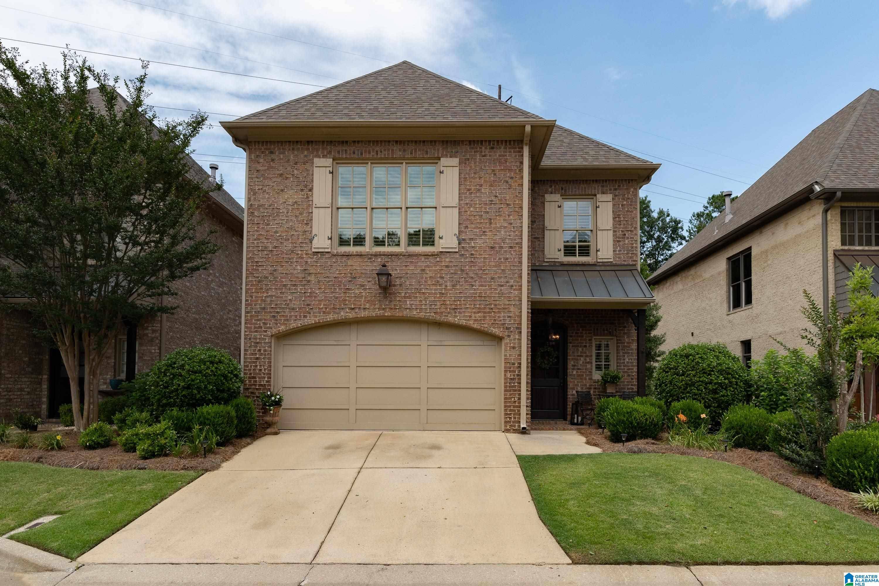 Hoover, AL 35226,677 TRUMPET CIRCLE