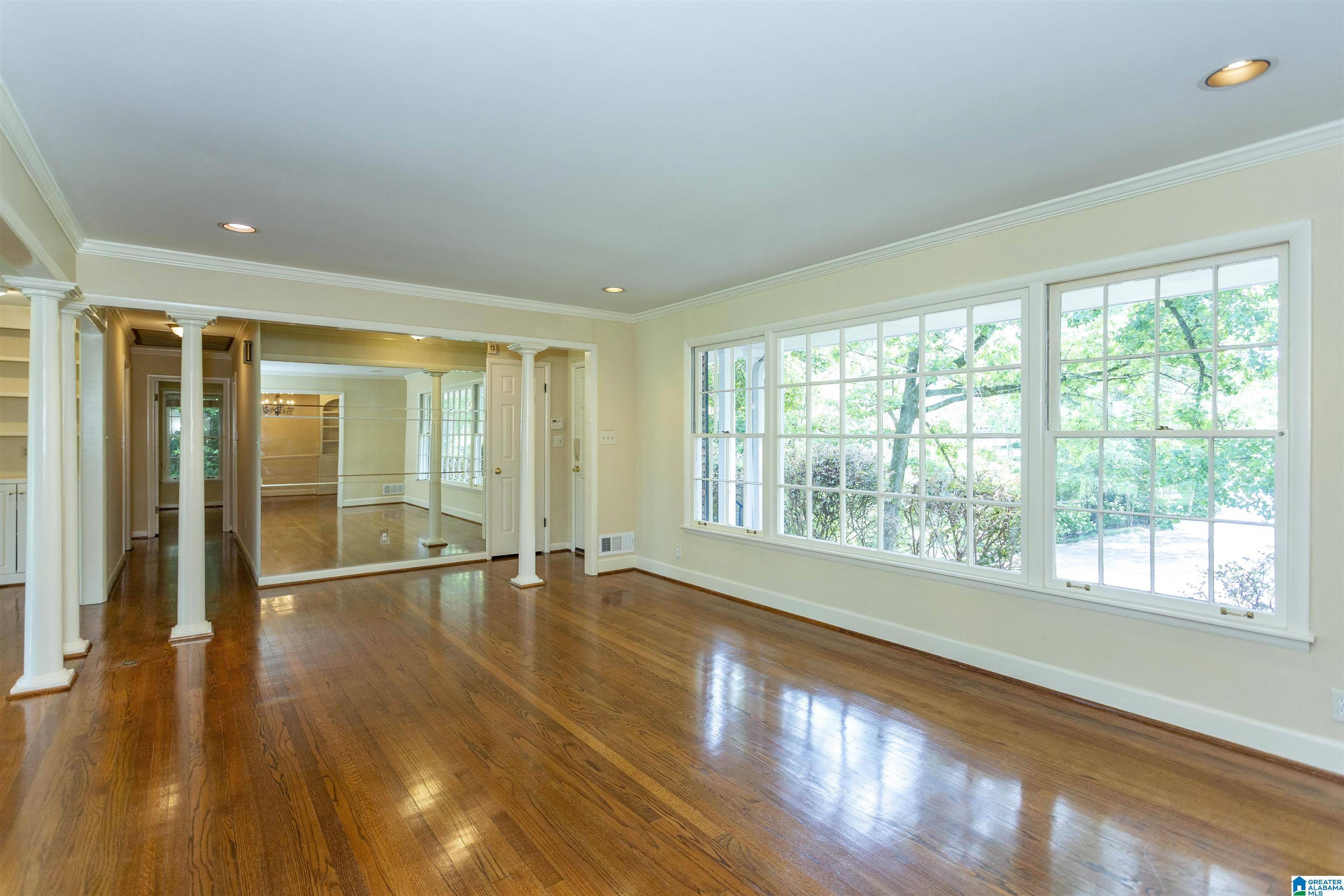 Vestavia Hills, AL 35216,1013 VISTA CIRCLE