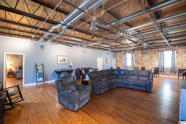Adamsville, AL 35005,4919 RAILROAD AVENUE
