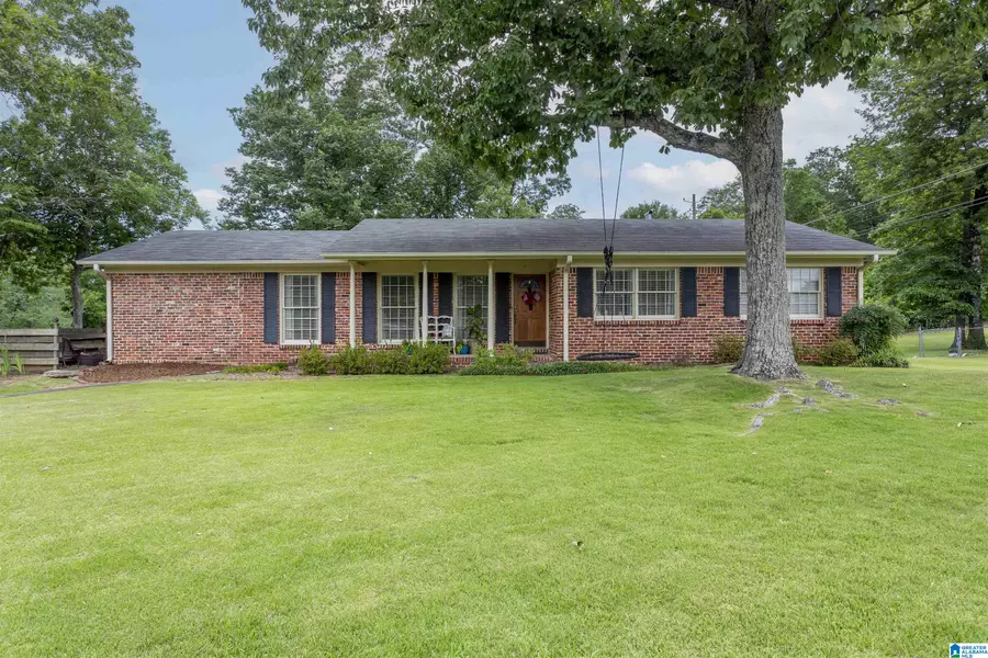 2532 CHATWOOD ROAD, Vestavia Hills, AL 35226