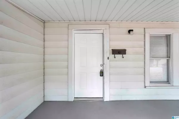 Bessemer, AL 35020,727 9TH STREET