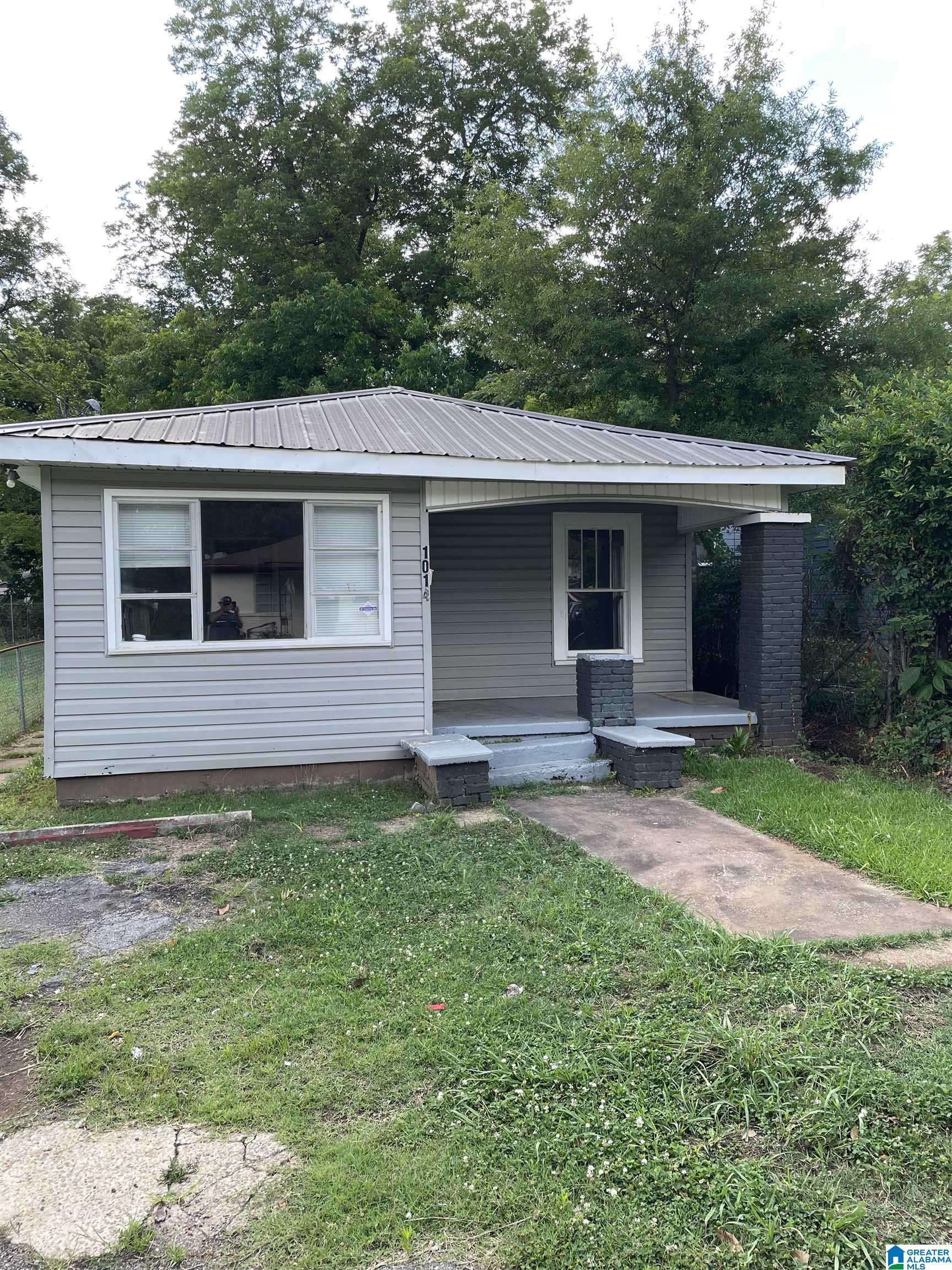 1014 19TH PLACE SW, Birmingham, AL 35211