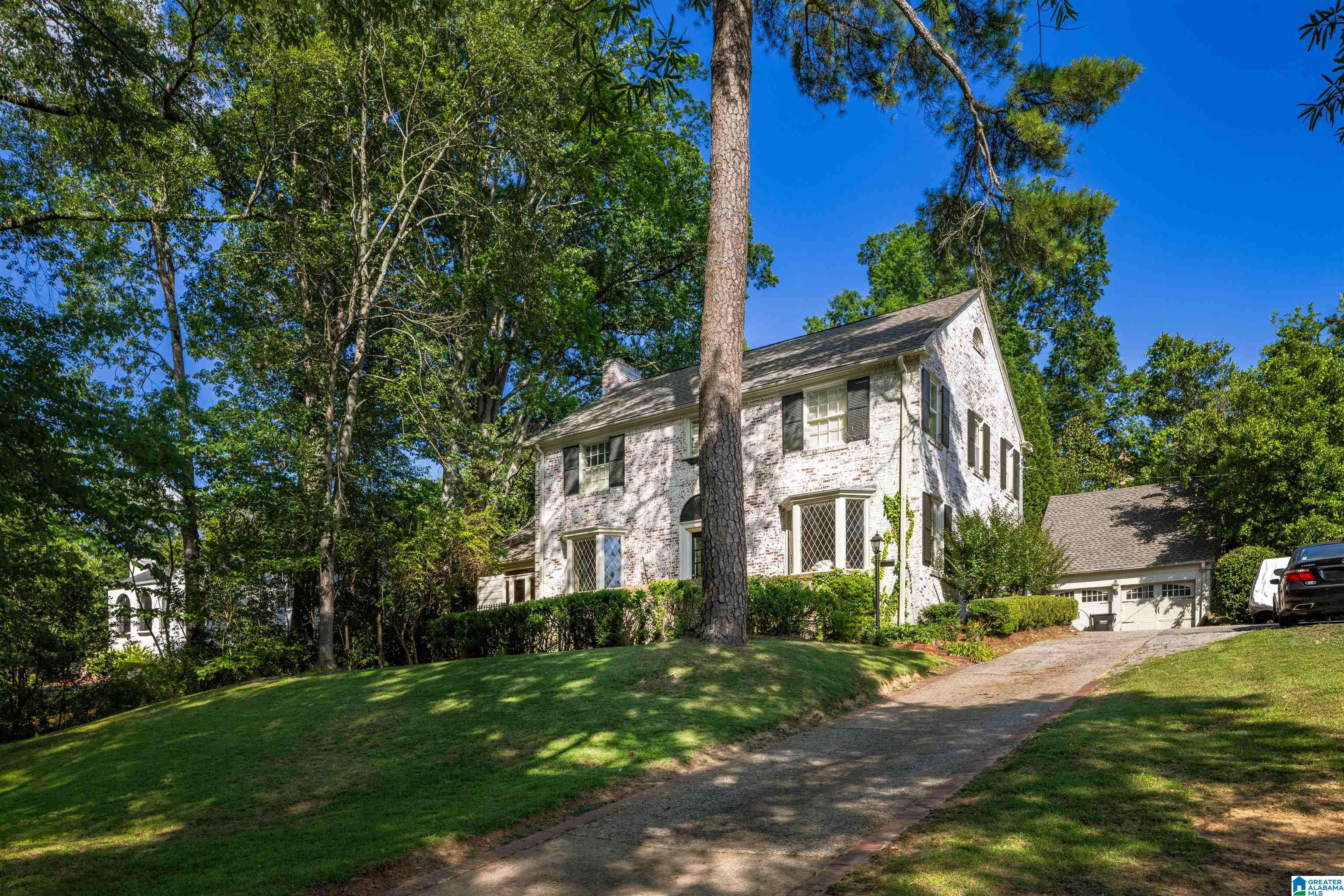 Mountain Brook, AL 35213,85 FAIRWAY DRIVE
