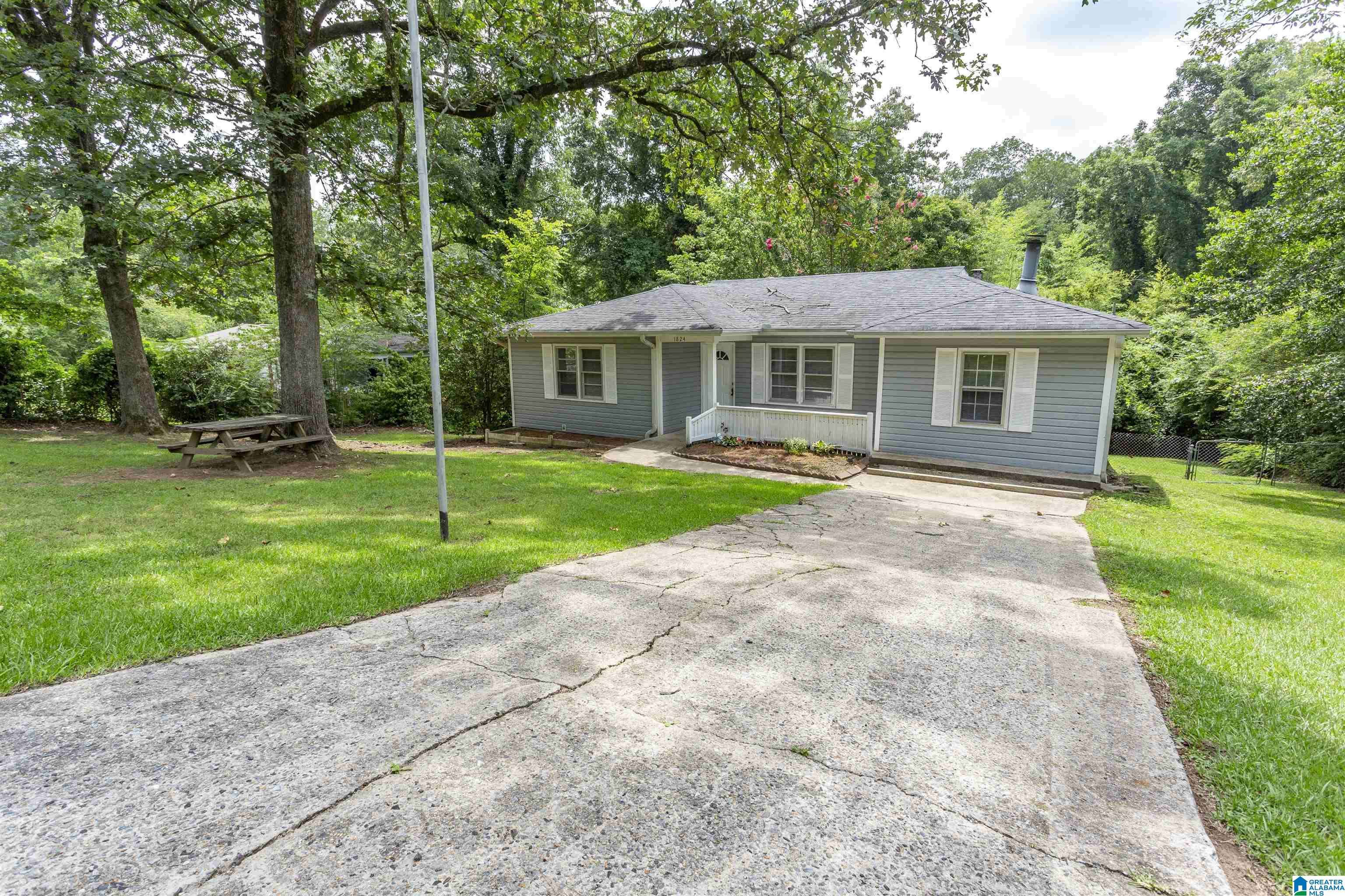Birmingham, AL 35215,1824 5TH STREET NW