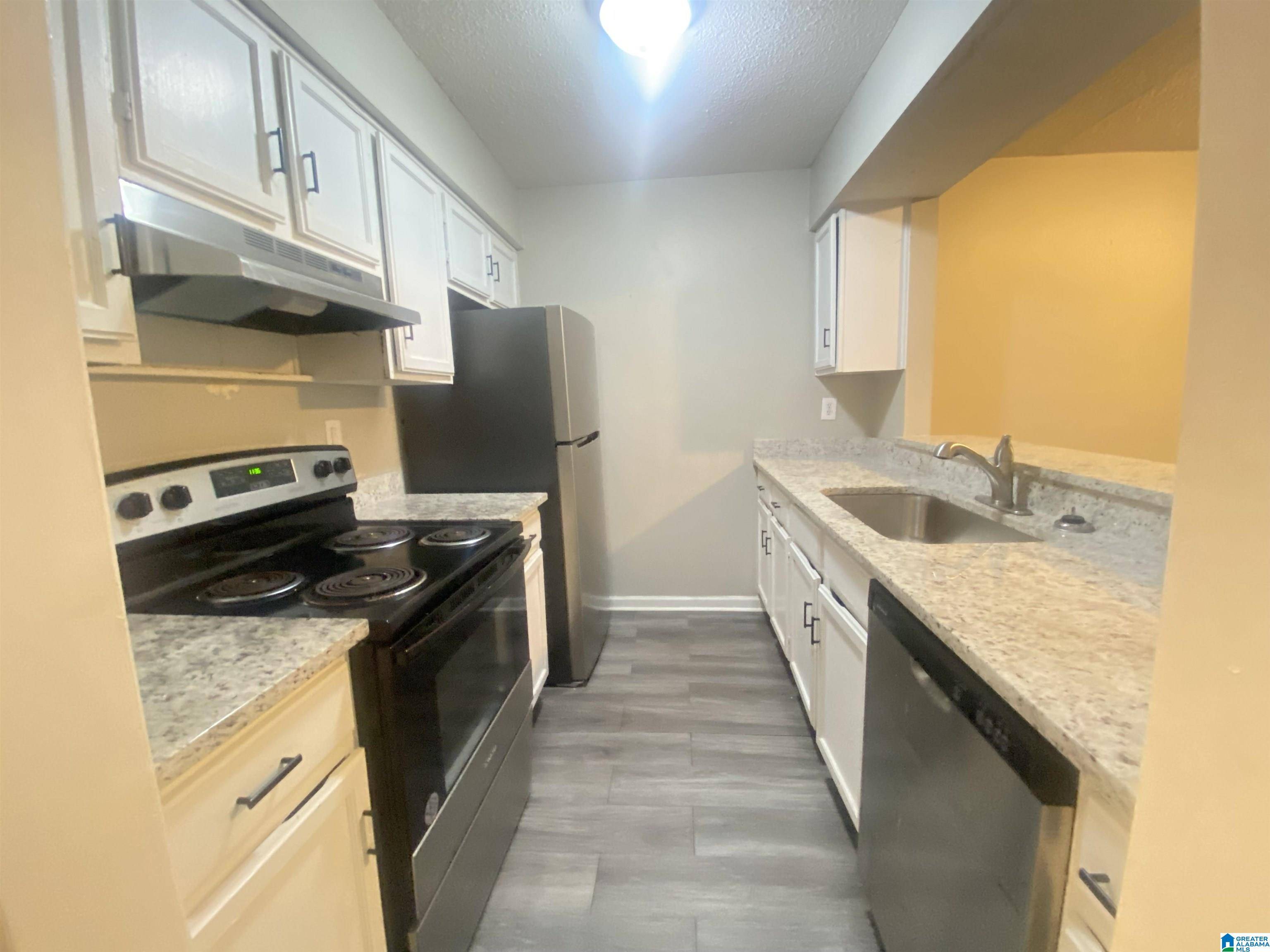 Birmingham, AL 35215,648 VALLEY CREST DRIVE #648