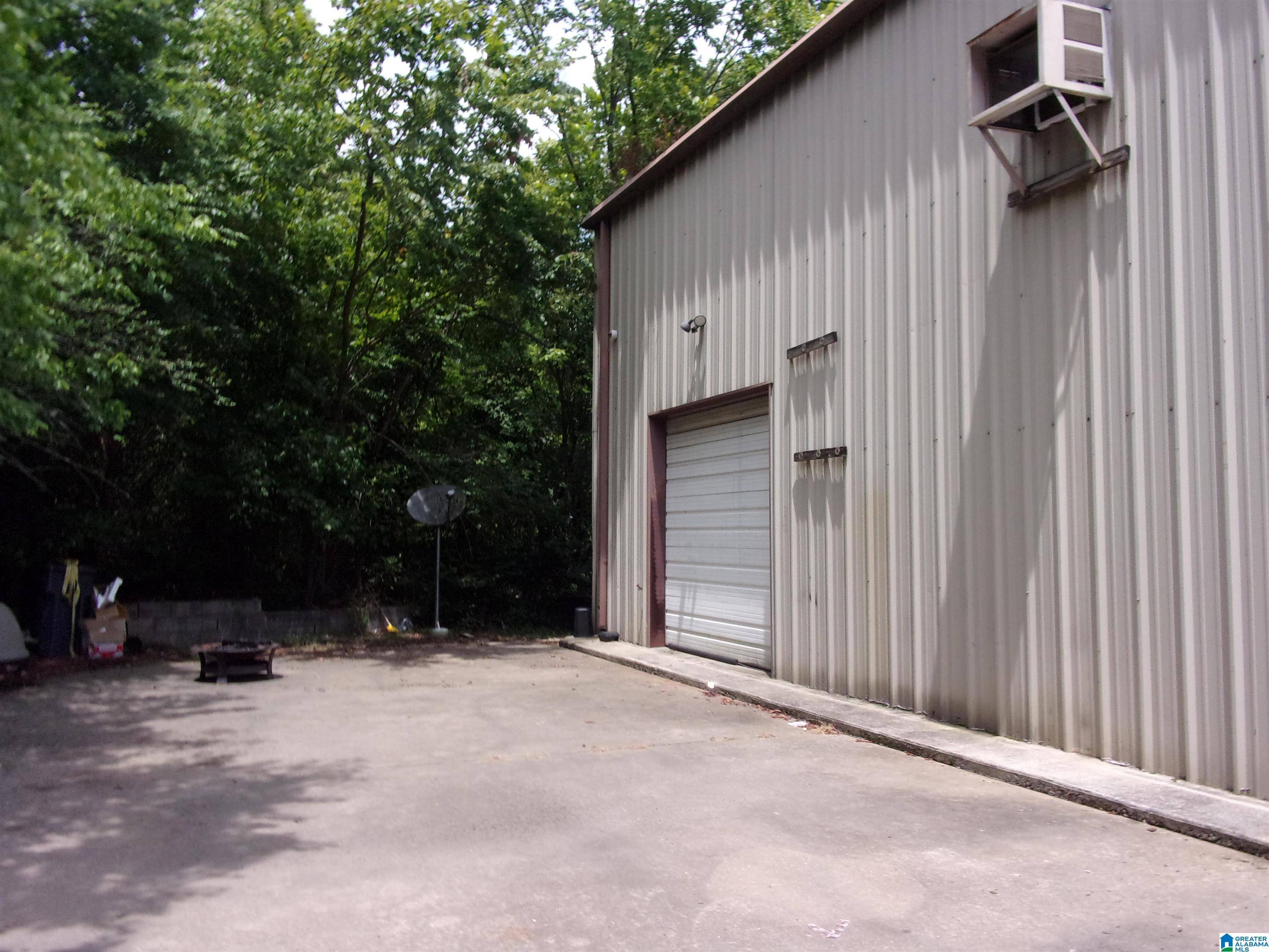 Fultondale, AL 35215,612 DECATUR HIGHWAY