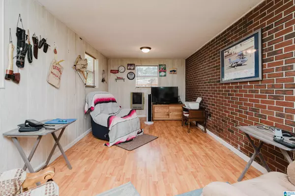 Hueytown, AL 35023,120 HIGHWOOD DRIVE