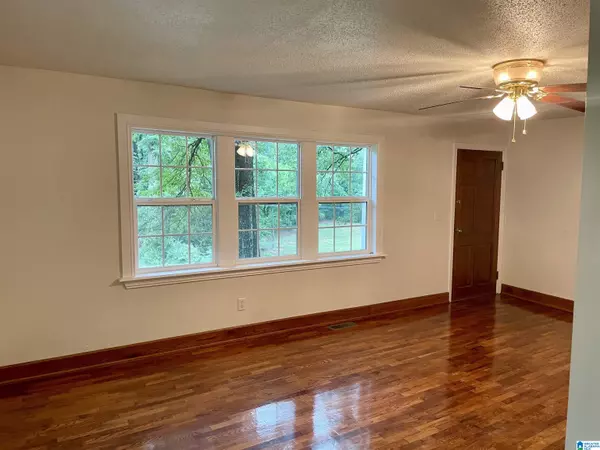 Gardendale, AL 35071,658 ODUM ROAD