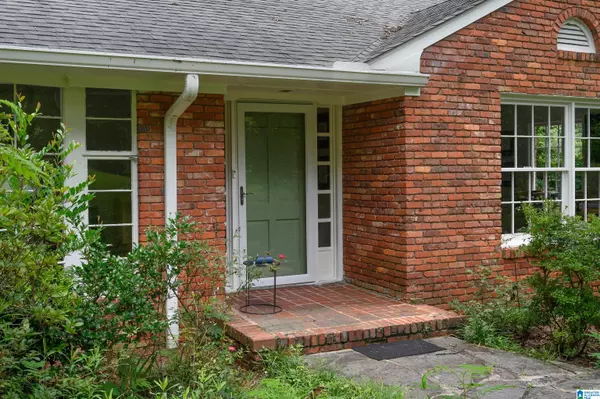 Mountain Brook, AL 35223,3145 GUILFORD ROAD