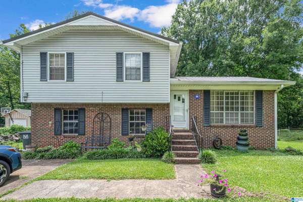 124 OPAL AVENUE, Hueytown, AL 35023