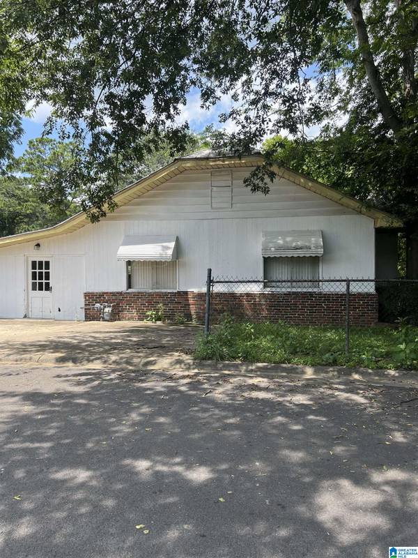 323 PINE AVENUE, Adamsville, AL 35005