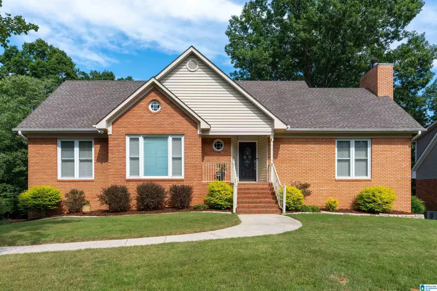 303 WORTHINGTON CIRCLE, Trussville, AL 35173