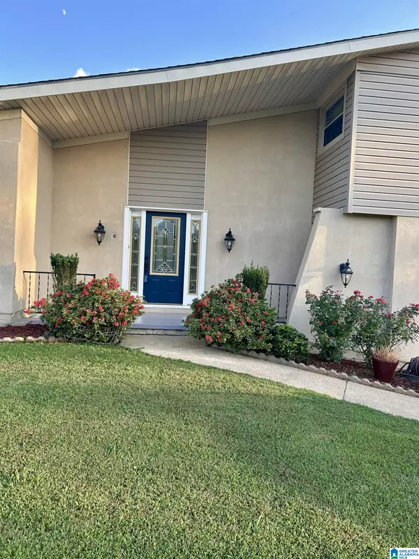 Anniston, AL 36201,518 LENWOOD DRIVE