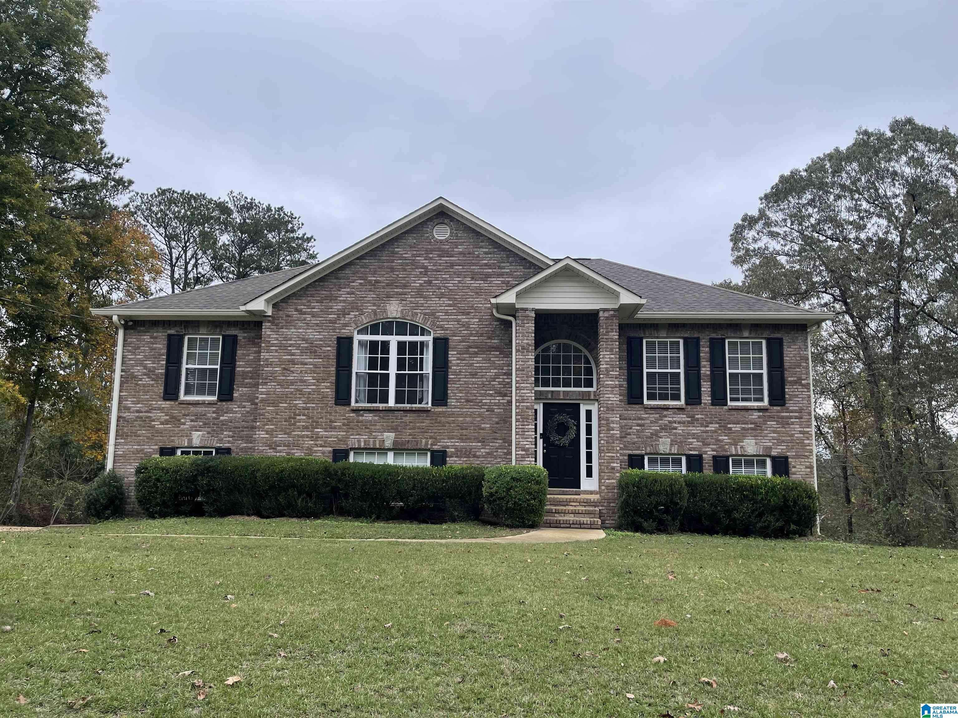 122 OAK LEAF COURT, Jasper, AL 35504