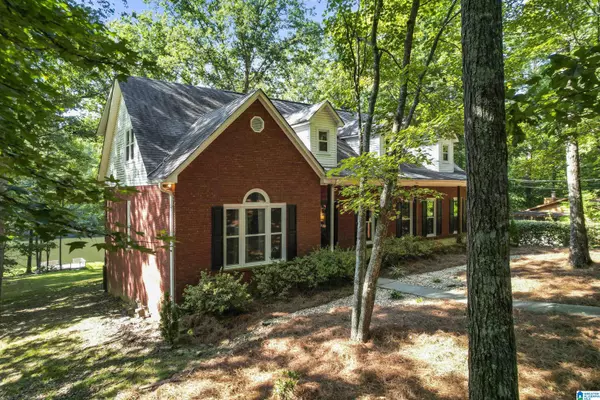 Trussville, AL 35173,7971 NORTH LAKE DRIVE