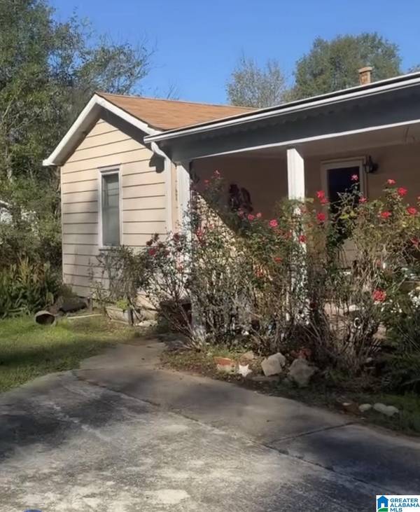 619 PINEWOOD AVENUE, Hueytown, AL 35023