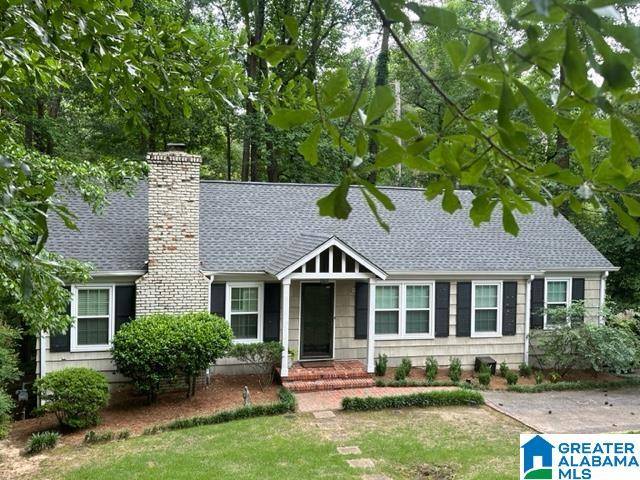 3861 GLENCOE DRIVE, Mountain Brook, AL 35213