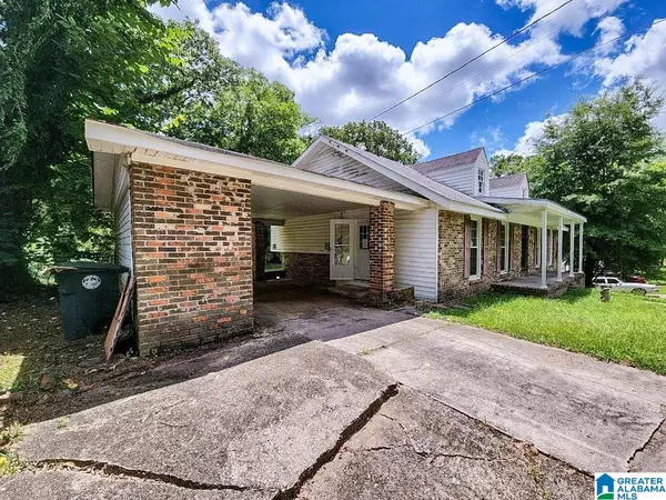 Center Point, AL 35215,1649 6TH STREET NW