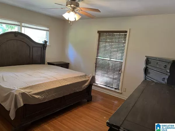 Birmingham, AL 35222,4804 LINCREST DRIVE