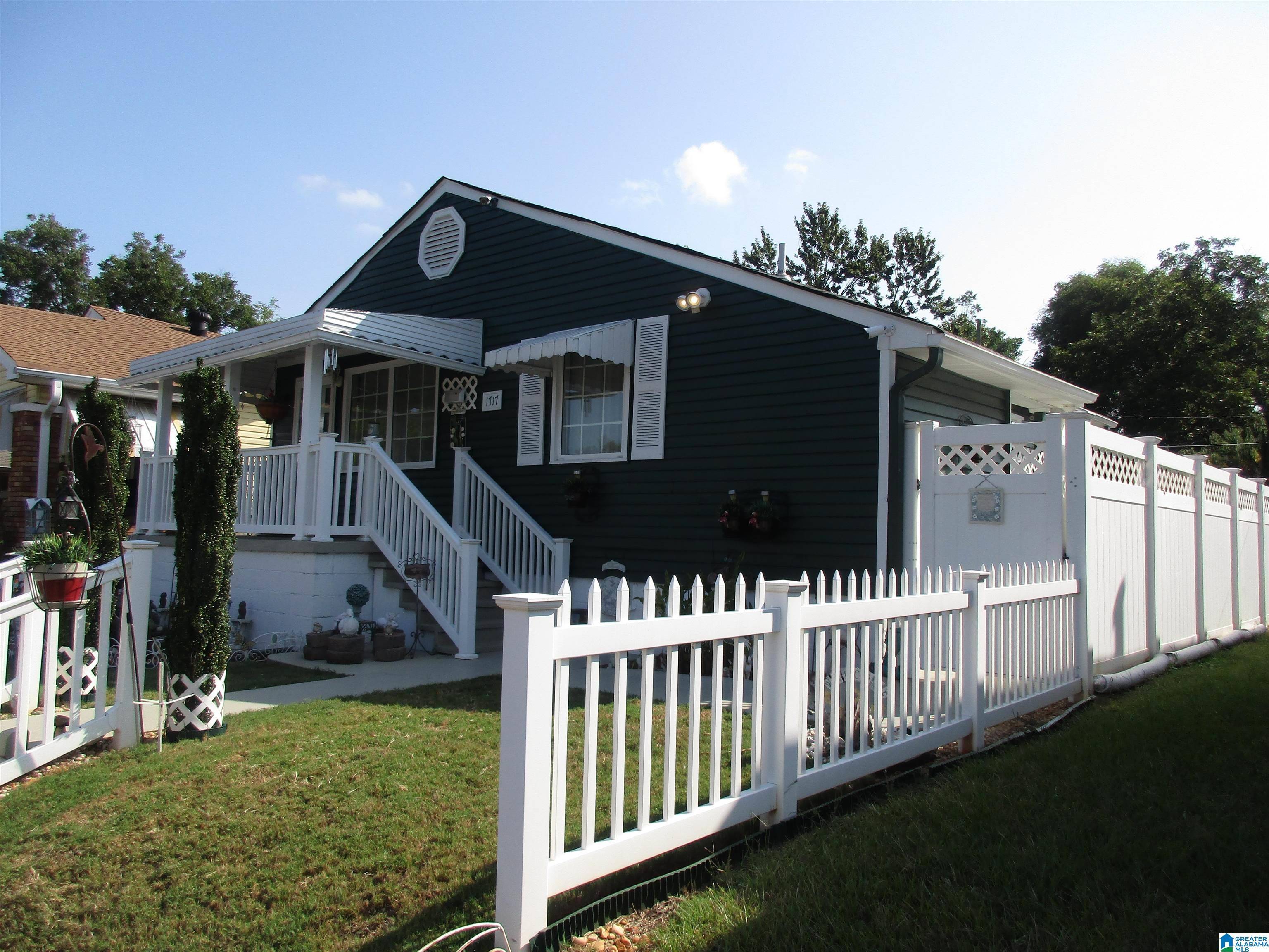 1717 CENTER WAY S, Birmingham, AL 35205