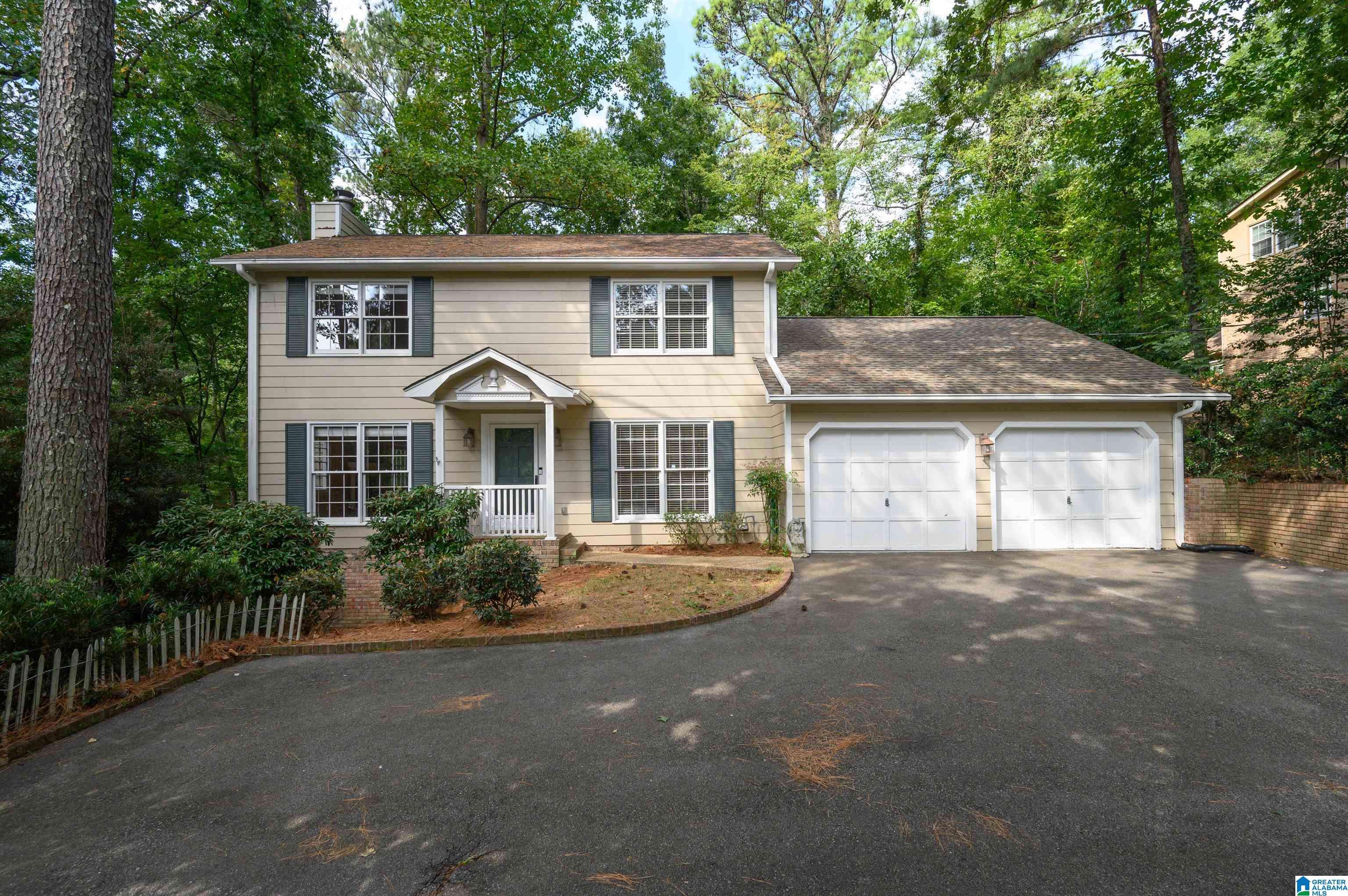 Vestavia Hills, AL 35223,3424 OAKDALE DRIVE