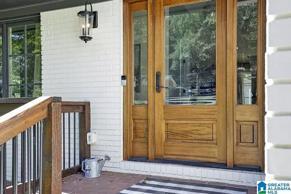 Vestavia Hills, AL 35216,2129 VESTRIDGE DRIVE