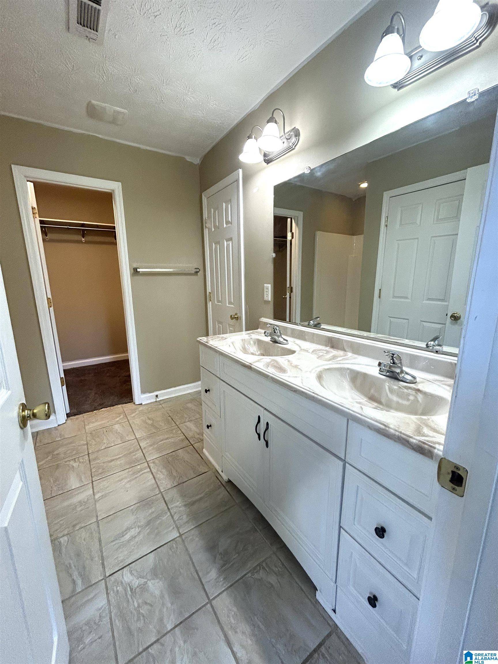 Cottondale, AL 35453,6539 HELEN JULIA LANE