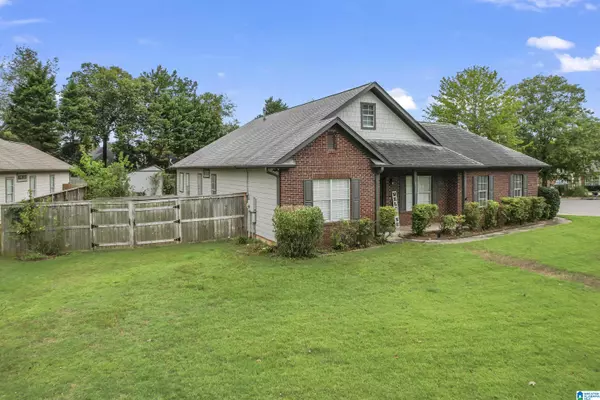 8153 BECKER LANE, Leeds, AL 35094
