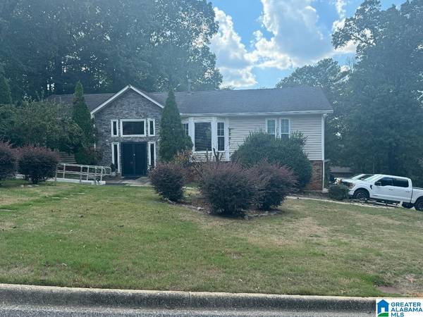 9853 WESTFIELD COURT, Birmingham, AL 35217